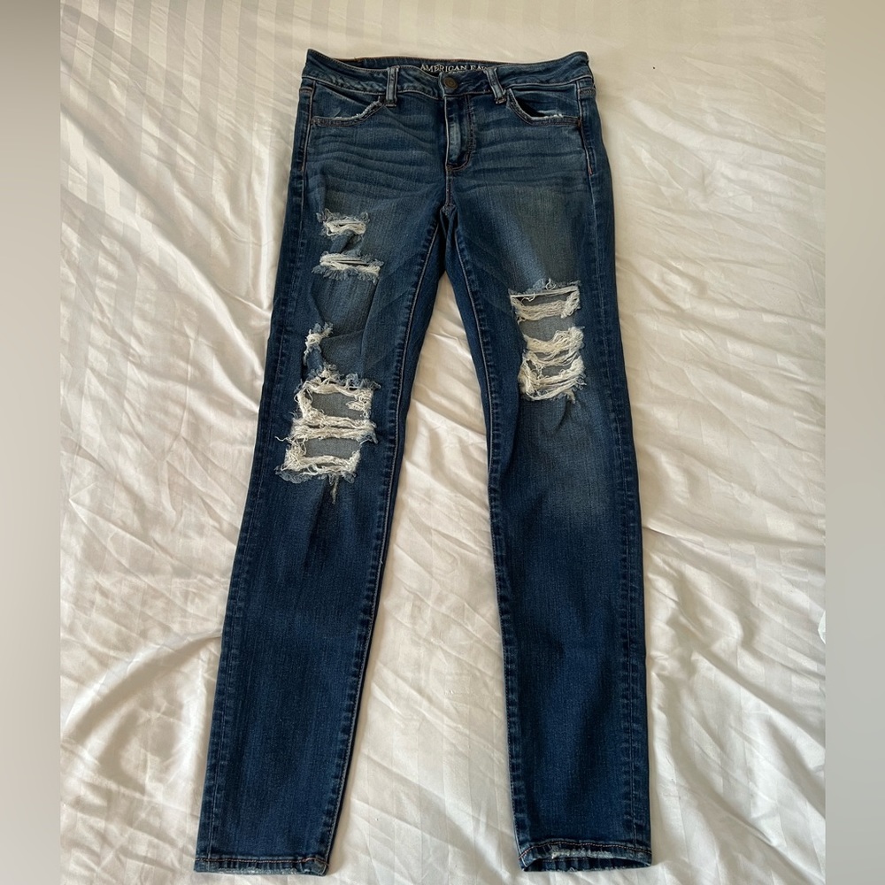 American Eagle ripped skinny jeans great condition